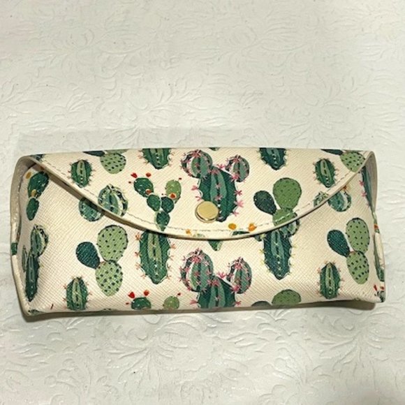 H&M Southwest Cactus Print Soft Faux Leather Eyeglasses Sunglasses Case Medium - Picture 1 of 7